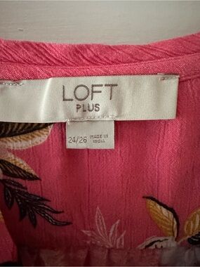 LOFT Plus Coral Pink Floral V-Neck Blouse